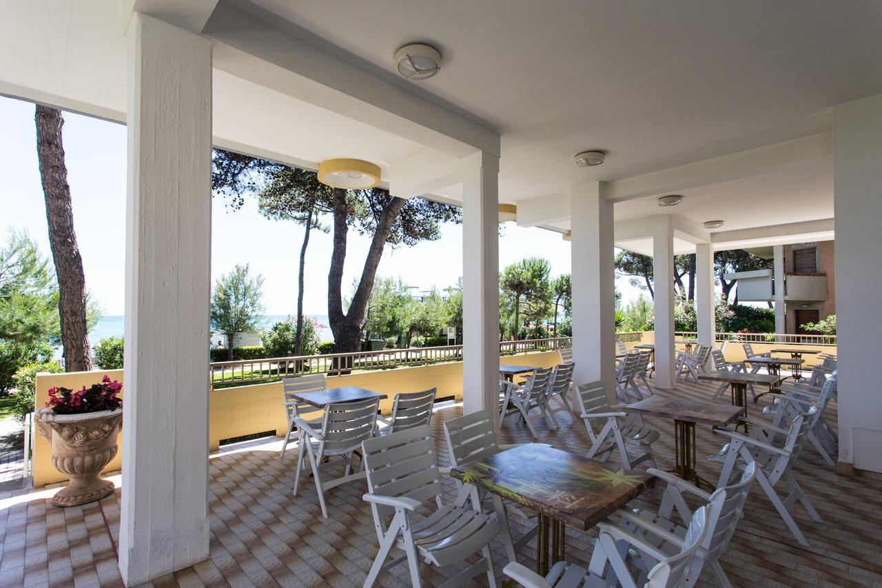 Hotel Abruzzo Pineto Exterior photo