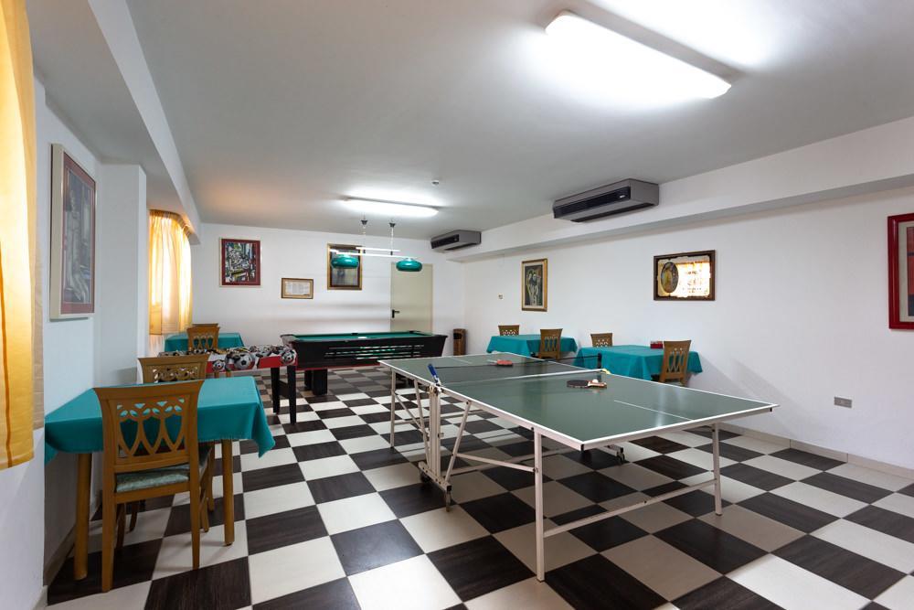 Hotel Abruzzo Pineto Exterior photo