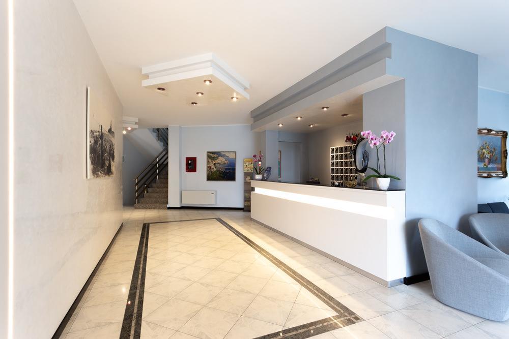 Hotel Abruzzo Pineto Exterior photo